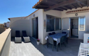 Гостиница Appartamenti in paese a poca distanza dal mare, Lampedusa e Linosa